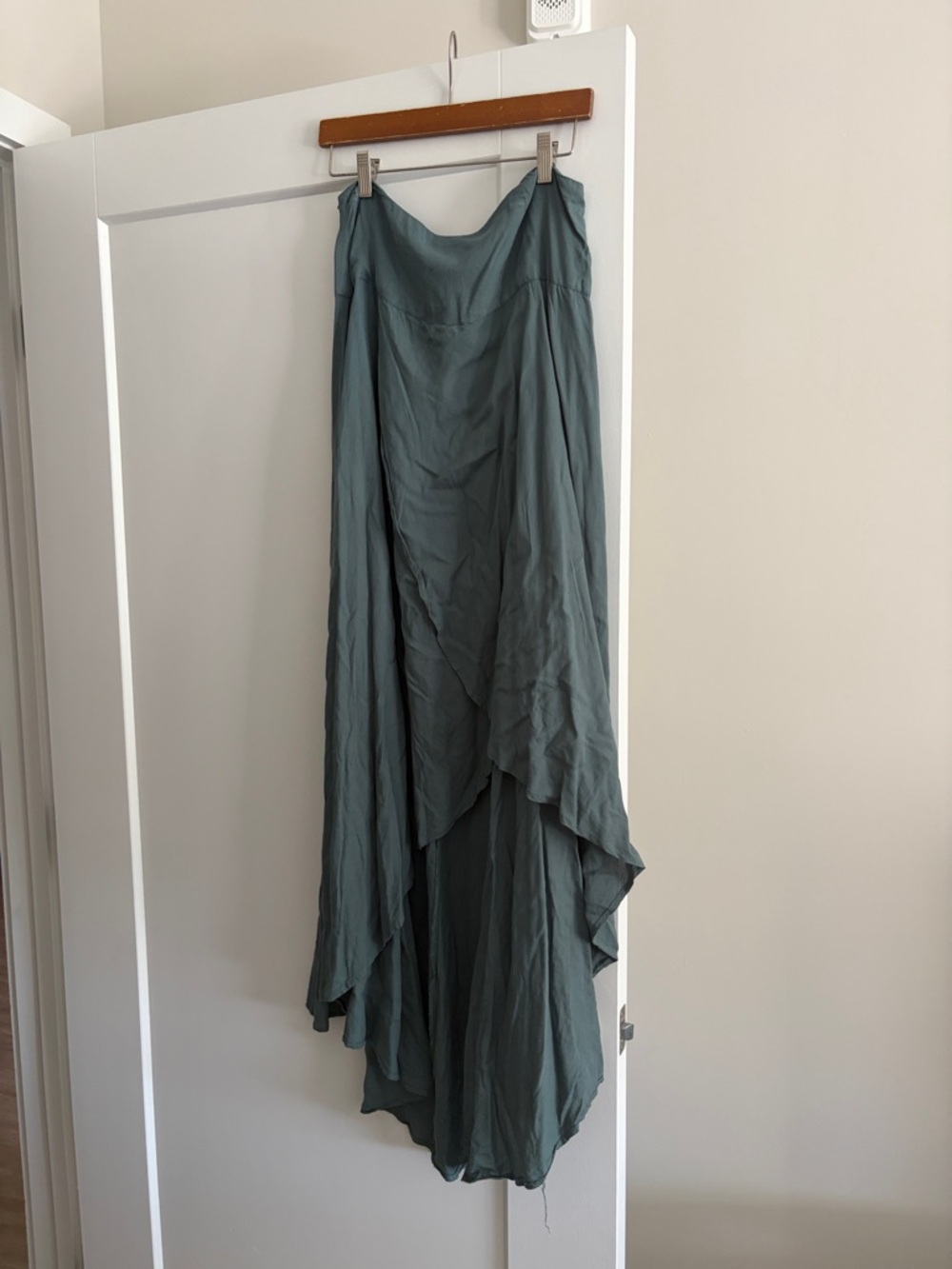 O’Neill Women's Flowy High-Low Maxi Skirt in Slate Green